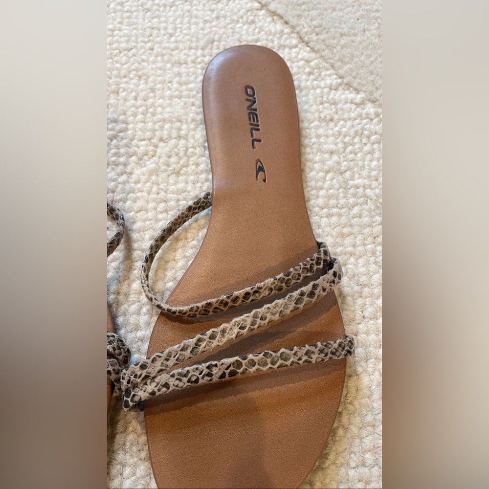 O’Neil Vulcan Sandals - Picture 9 of 10